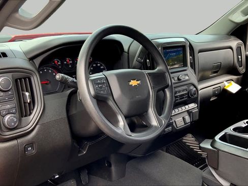 Used 2025 Chevrolet Silverado 2500 Custom w/ Custom Convenience Package AWD/4WD image 18