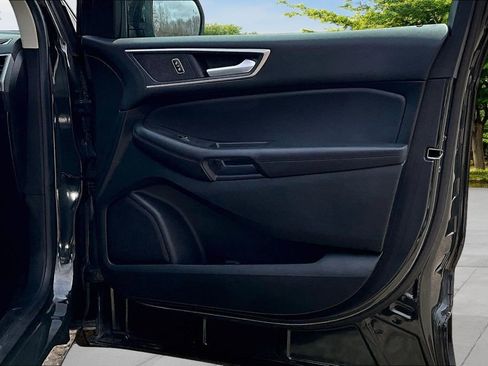 Used 2023 Ford Edge SEL image 23