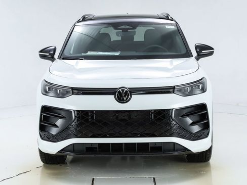 New 2026 Volkswagen Tiguan SE R-Line image 16