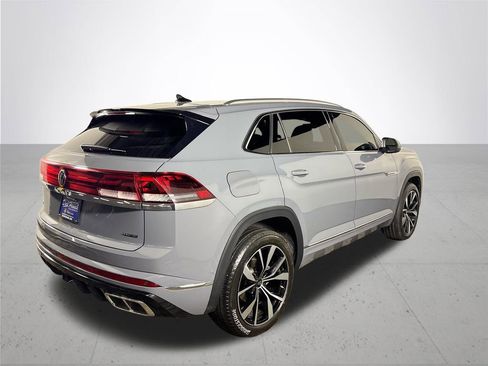 Used 2024 Volkswagen Atlas Cross Sport SEL Premium R-Line image 6