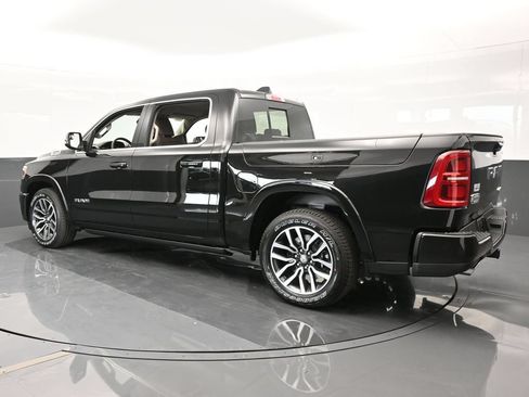 Used 2025 RAM 1500 Limited AWD/4WD image 8
