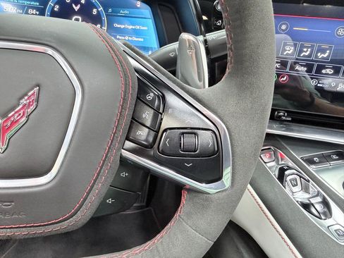 Used 2023 Chevrolet Corvette Stingray Premium Conv w/ Z51 Performance Package RWD image 40