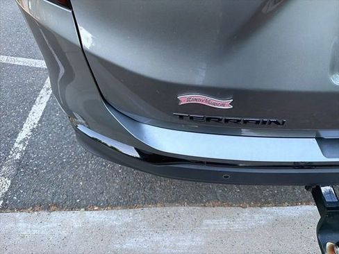 Used 2020 GMC Terrain SLT w/ Preferred Package FWD image 6