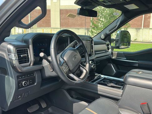 Certified 2024 Ford F250 Platinum w/ Tremor Off-Road Package AWD/4WD image 12