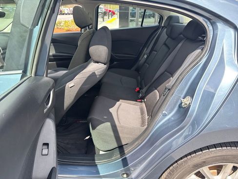 Used 2016 MAZDA MAZDA3 i Touring FWD image 30