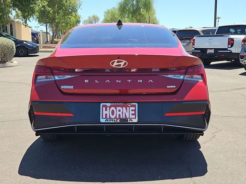 Used 2024 Hyundai Elantra Limited FWD image 6