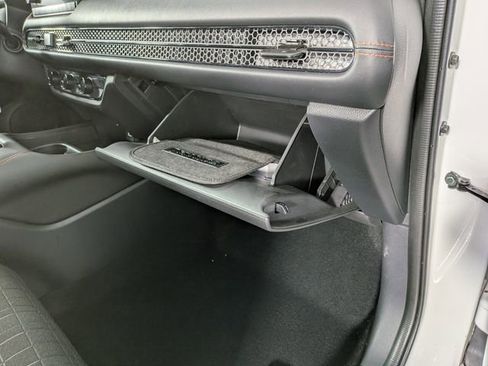 Used 2024 Honda HR-V Sport image 28