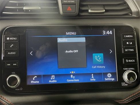 New 2025 Nissan Versa SR w/ Trunk Package image 9