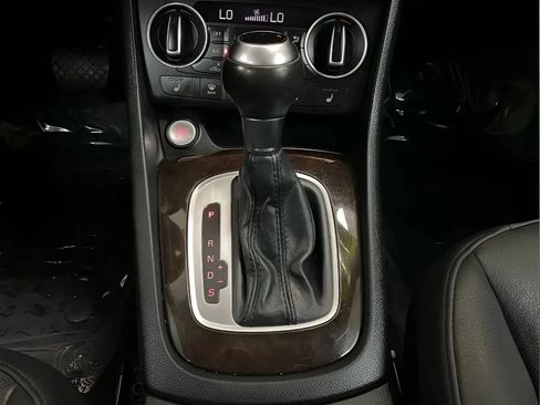 Used 2016 Audi Q3 2.0T Prestige w/ Prestige Package AWD/4WD image 21