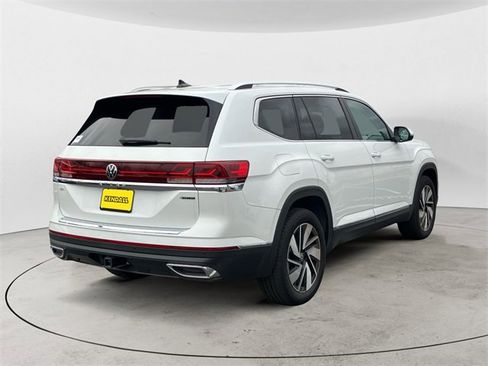 New 2025 Volkswagen Atlas SEL image 6