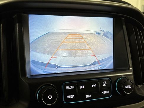 Used 2017 Chevrolet Colorado Z71 image 14