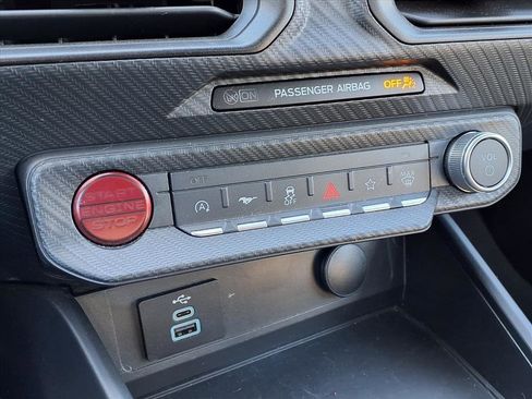 Used 2024 Ford Mustang Coupe image 13