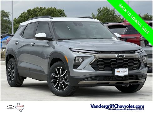 New 2026 Chevrolet TrailBlazer ACTIV w/ Convenience Package FWD image 2