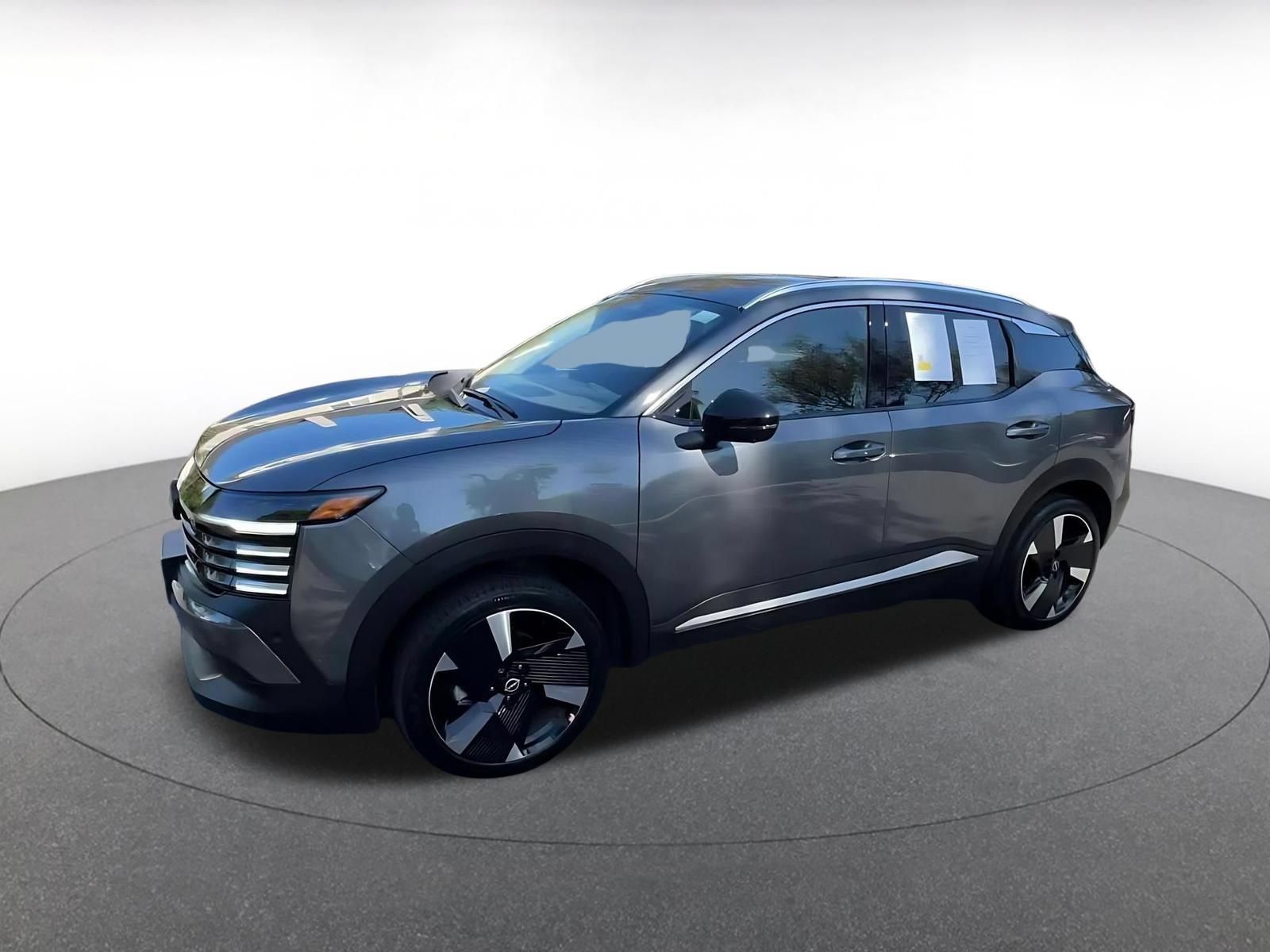 Used 2026 Nissan Kicks SR AWD/4WD image 7