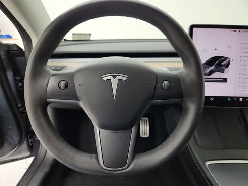 Used 2023 Tesla Model 3 Performance image 3