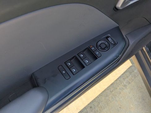 Used 2025 Kia K4 FWD image 5