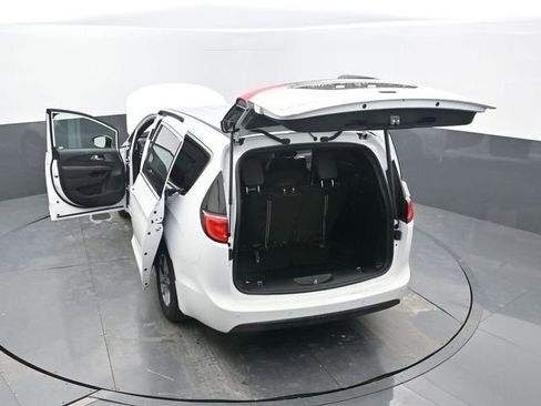 New 2026 Chrysler Voyager LX image 70