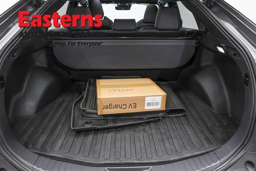 Used 2025 Toyota bZ4X AWD w/ Weather Package image 9