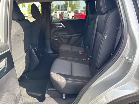 Used 2025 Mitsubishi Outlander ES AWD/4WD image 25