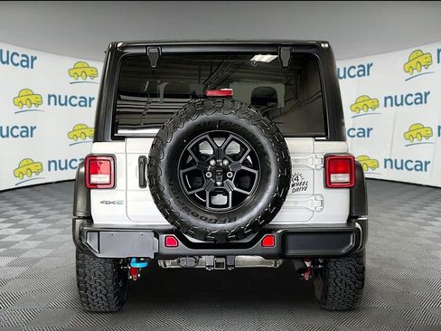 Used 2024 Jeep Wrangler Unlimited AWD/4WD image 5