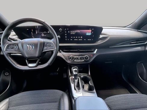 Used 2025 Buick Envista Preferred w/ Convenience I Package FWD image 15