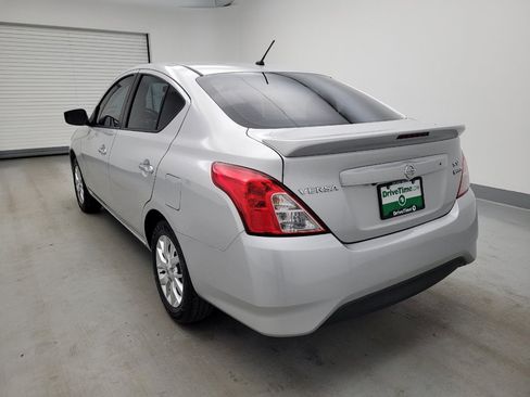 Used 2018 Nissan Versa SV w/ SV Special Edition FWD image 5