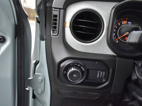 Certified 2024 Jeep Wrangler Unlimited Sport AWD/4WD image 22