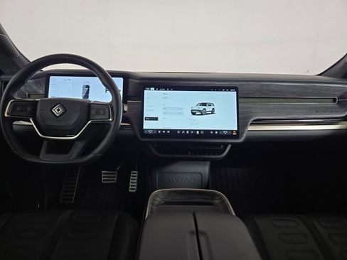 Used 2022 Rivian R1S Launch Edition image 27