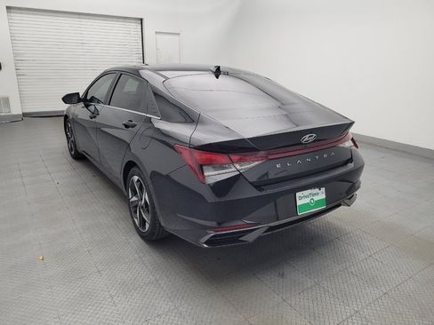 Used 2021 Hyundai Elantra SEL w/ Convenience + Premium Package FWD image 5