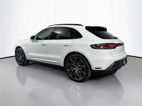 Used 2024 Porsche Macan S image 3