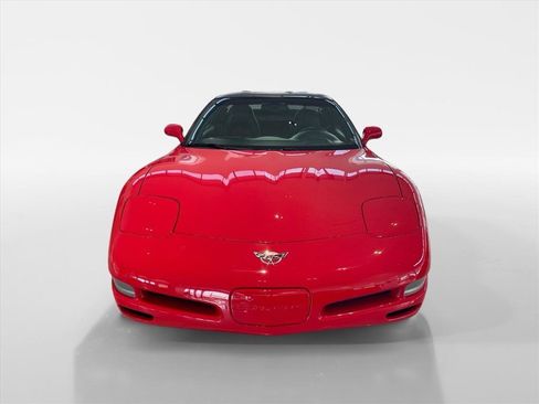 Used 2003 Chevrolet Corvette Coupe w/ Preferred Equipment Group RWD image 2