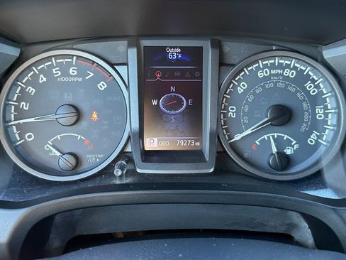 Used 2019 Toyota Tacoma TRD Off-Road image 26