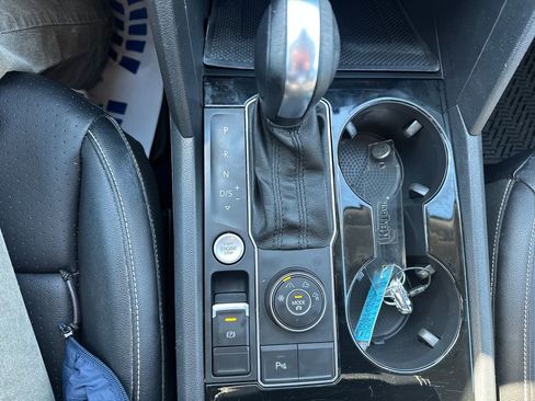 Used 2021 Volkswagen Atlas SEL image 10