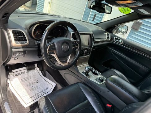 Used 2014 Jeep Grand Cherokee Overland AWD/4WD image 9