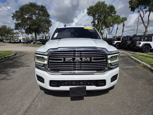 Used 2023 RAM 2500 Laramie AWD/4WD image 3