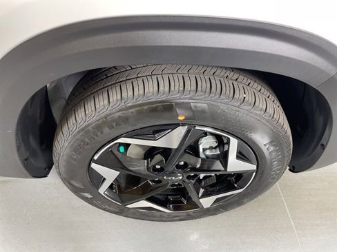 New 2026 Kia Seltos S image 11