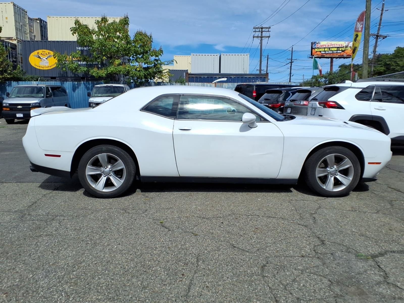Used 2020 Dodge Challenger SXT RWD image 8