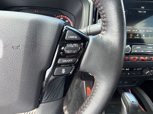 Used 2025 Nissan Frontier PRO-4X AWD/4WD image 31