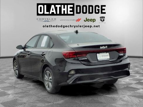 Used 2023 Kia Forte LXS image 3