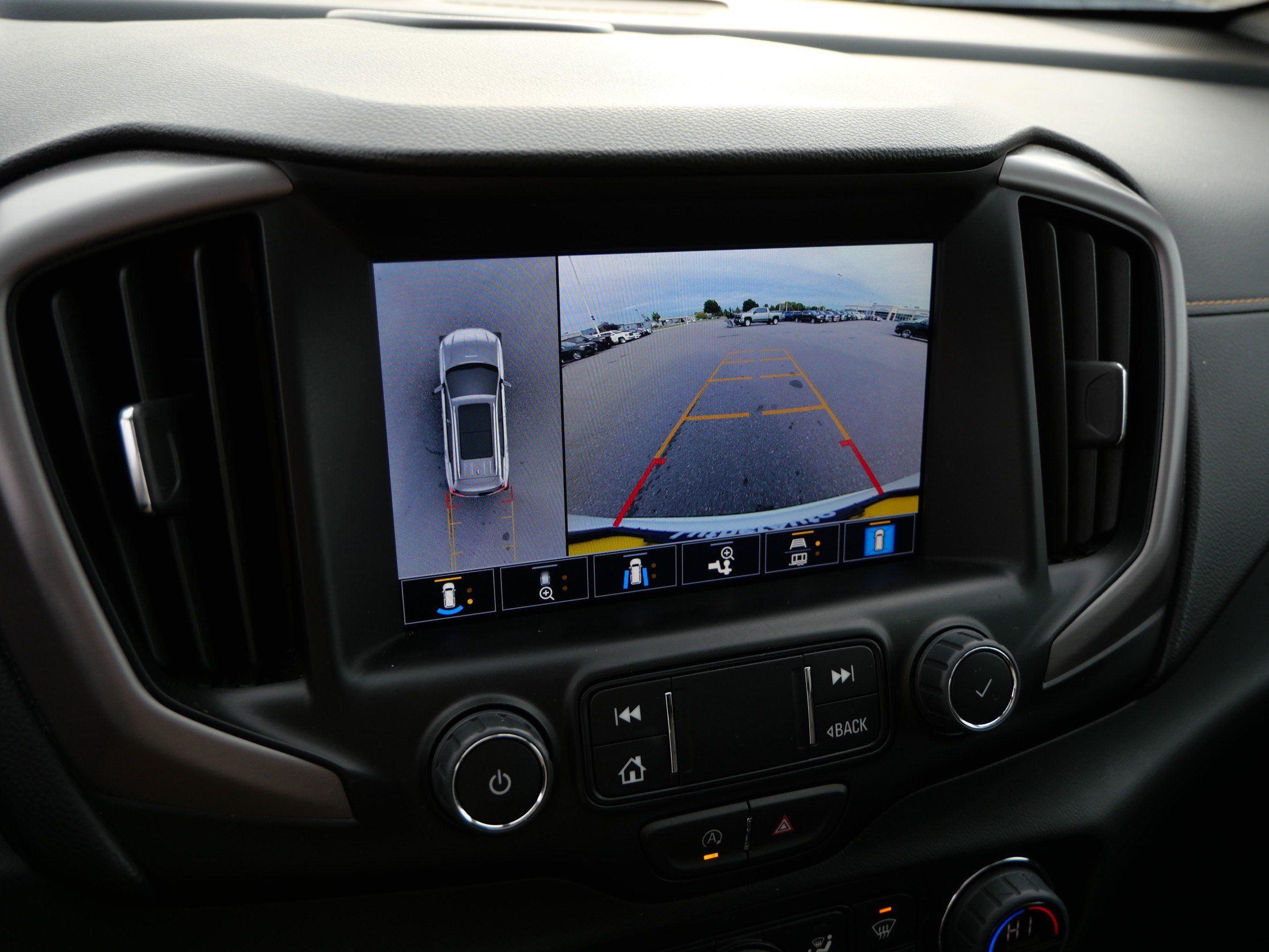 Used 2023 GMC Terrain AT4 w/ Infotainment Package II AWD/4WD image 38