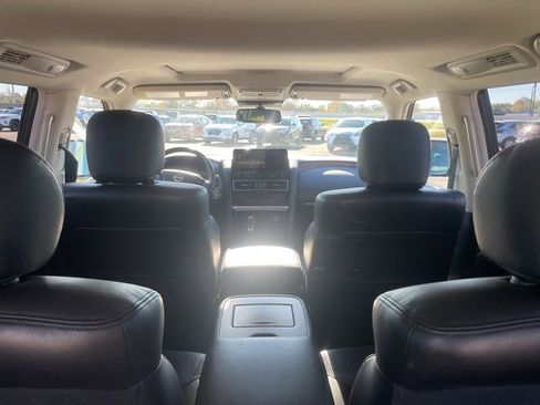 Used 2022 Nissan Armada SL w/ Captain's Chairs Package image 15