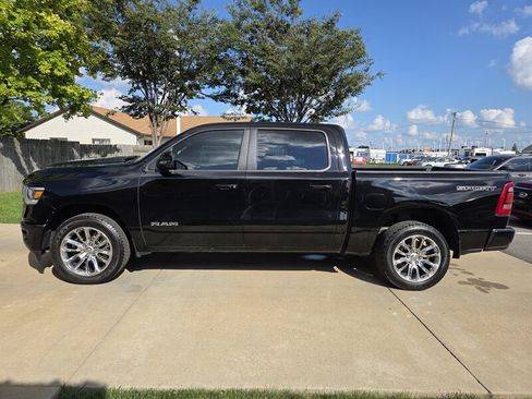Used 2023 RAM 1500 Laramie AWD/4WD image 6