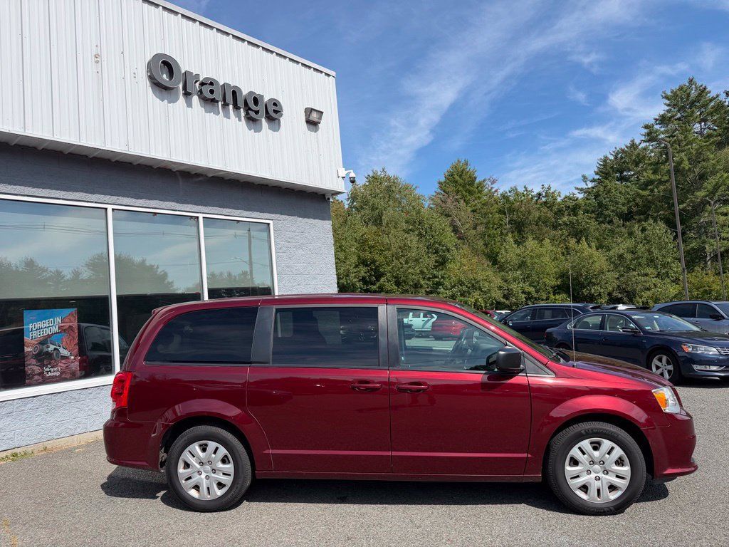 Used 2018 Dodge Grand Caravan SE FWD image 8