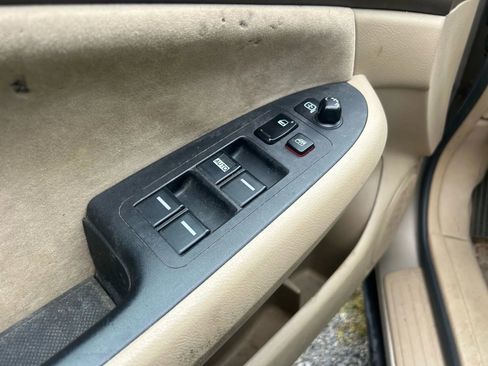 Used 2004 Honda Accord LX image 9