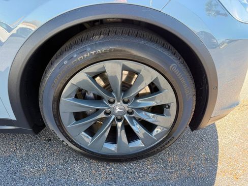 Used 2018 Tesla Model X 100D image 37