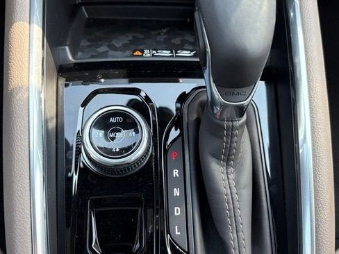 New 2026 GMC Canyon Denali AWD/4WD image 23
