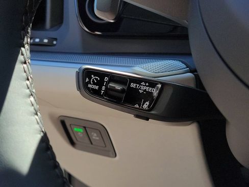 New 2026 Porsche Cayenne AWD/4WD image 37