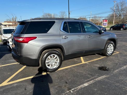Used 2020 Chevrolet Traverse LT image 5