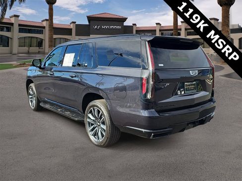 Used 2024 Cadillac Escalade ESV Sport Platinum image 6