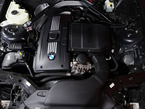 Used 2011 BMW Z4 sDrive35i image 24